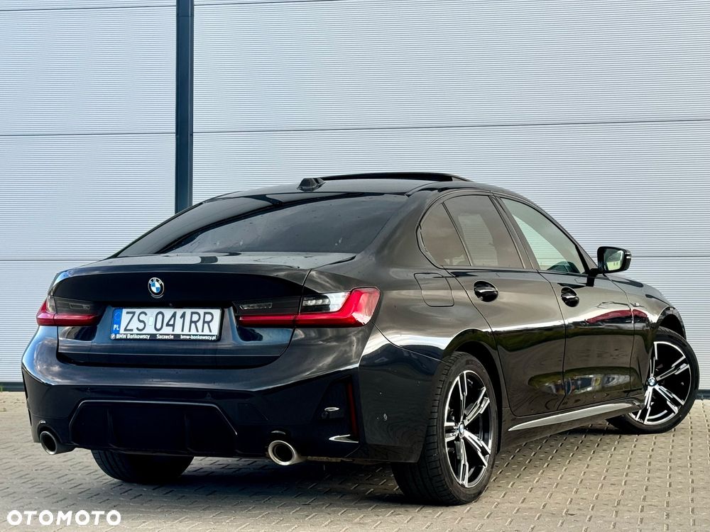 BMW Seria 3 320i M Sport - 5