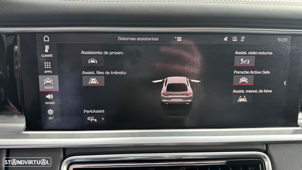 Porsche Panamera Sport Turismo Turbo - 16