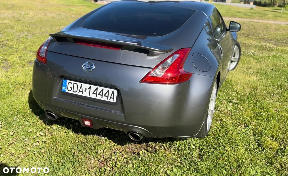 Nissan 370 Z - 4