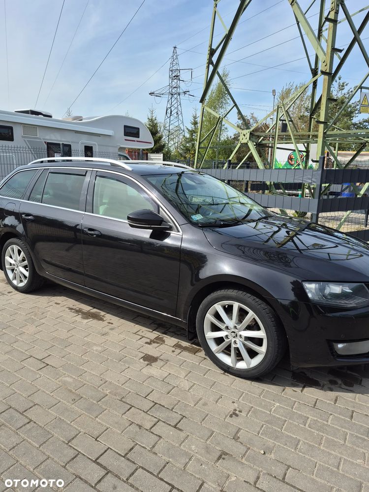 Skoda Octavia 2.0 TDI Elegance DSG - 2