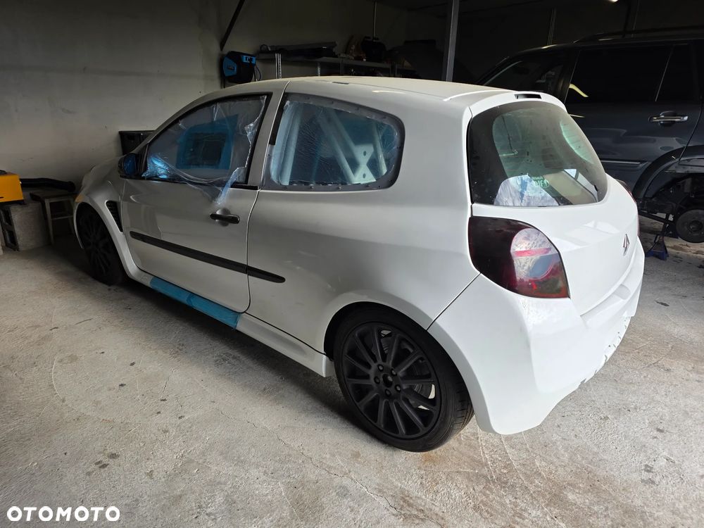 Renault Clio 2.0 16V Sport - 4
