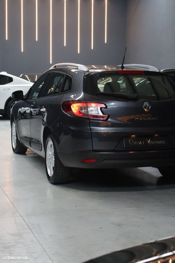 Renault Mégane 1.5 dCi Dynamique - 9