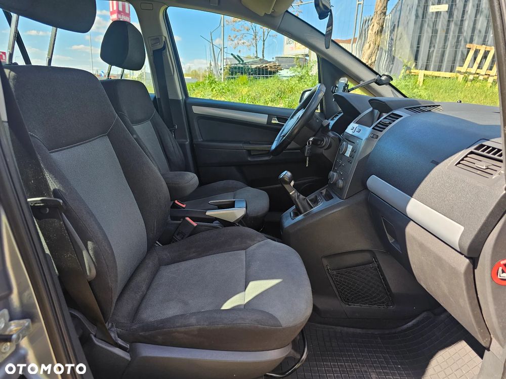 Opel Zafira 1.6 Enjoy - 14