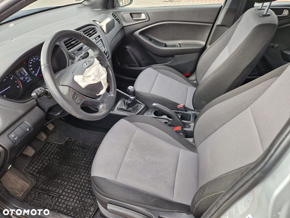Hyundai i20 1.2 Comfort - 16