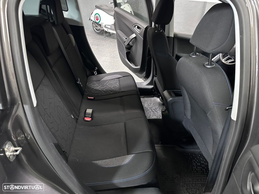 Peugeot 2008 1.5 BlueHDi Allure - 24