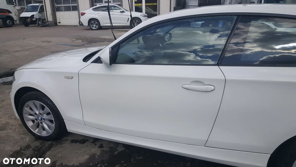 Drzwi lewe prawe BMW 1 E81 Alpinweiss 300 części - 3