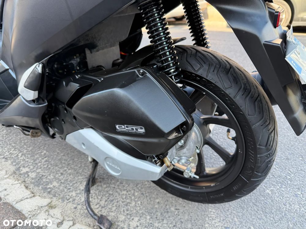 Honda PCX - 12
