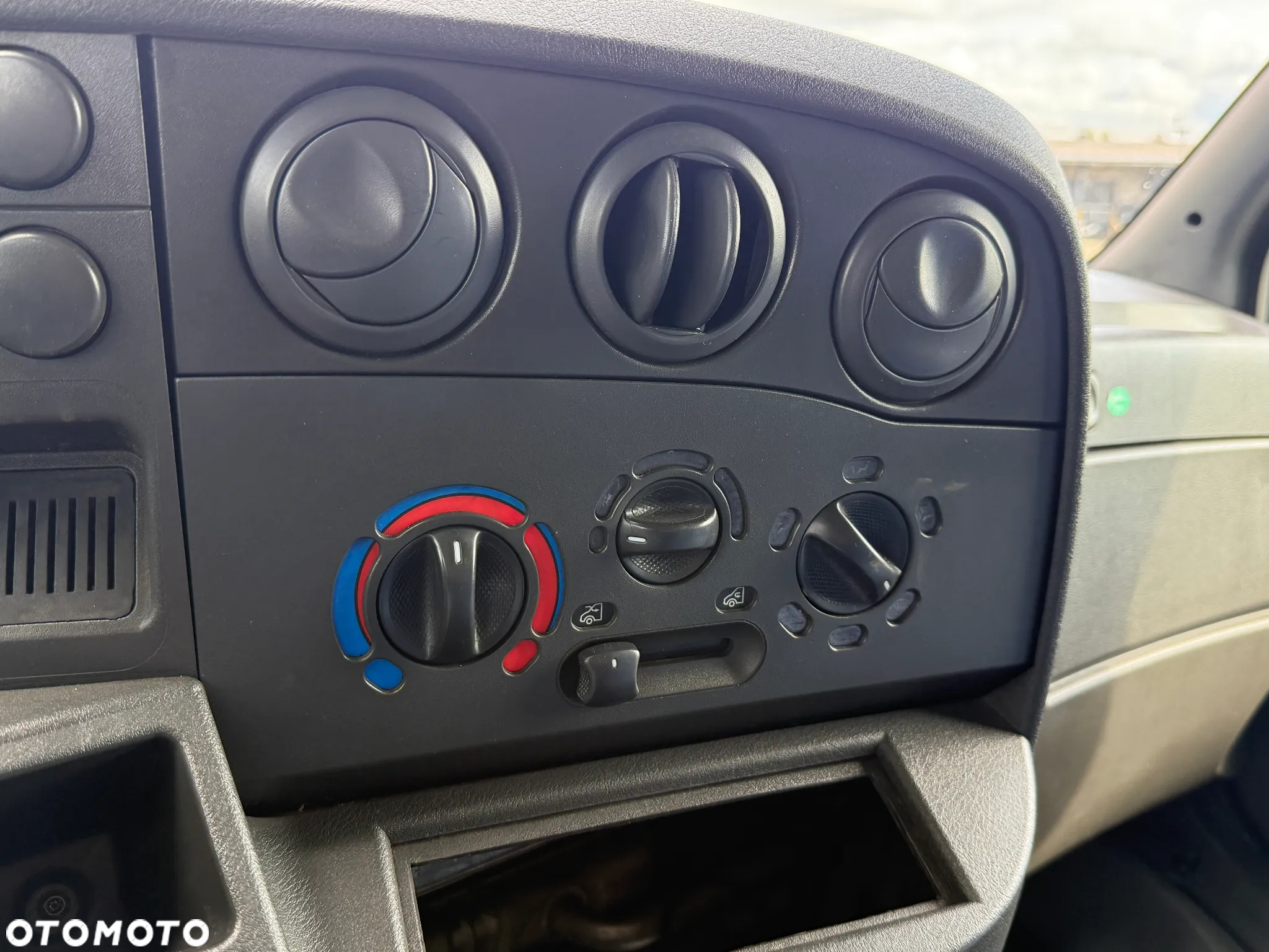 Iveco Daily 35C11 - 16