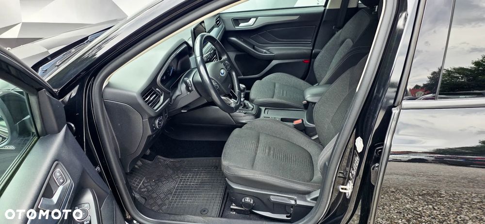 Ford Focus 2.0 EcoBlue Active Business - 17
