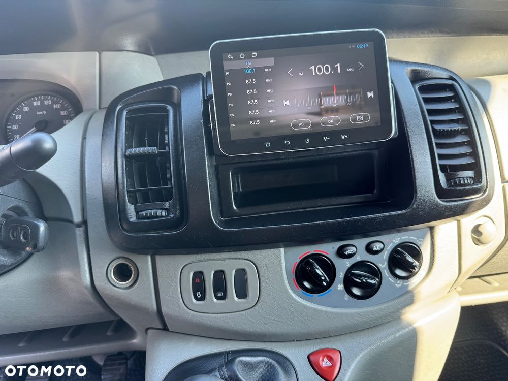 Opel Vivaro - 15