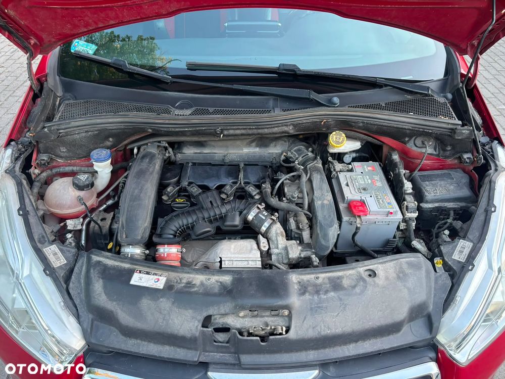 Peugeot 208 1.6 THP GTi - 14