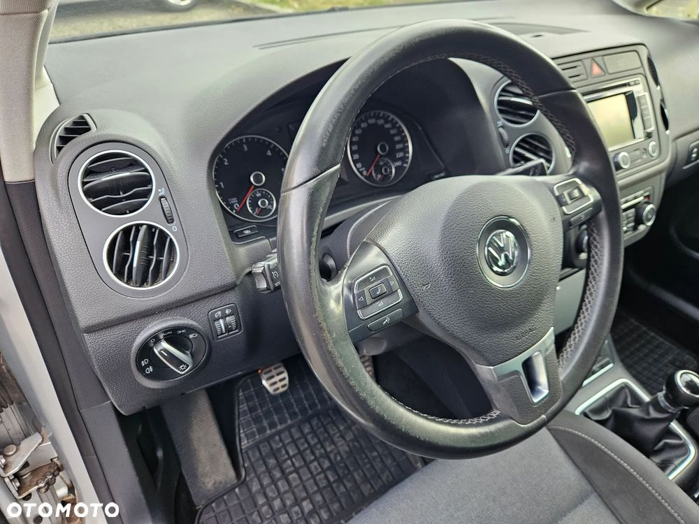 Volkswagen Golf Plus 2.0 TDI DPF Style - 10