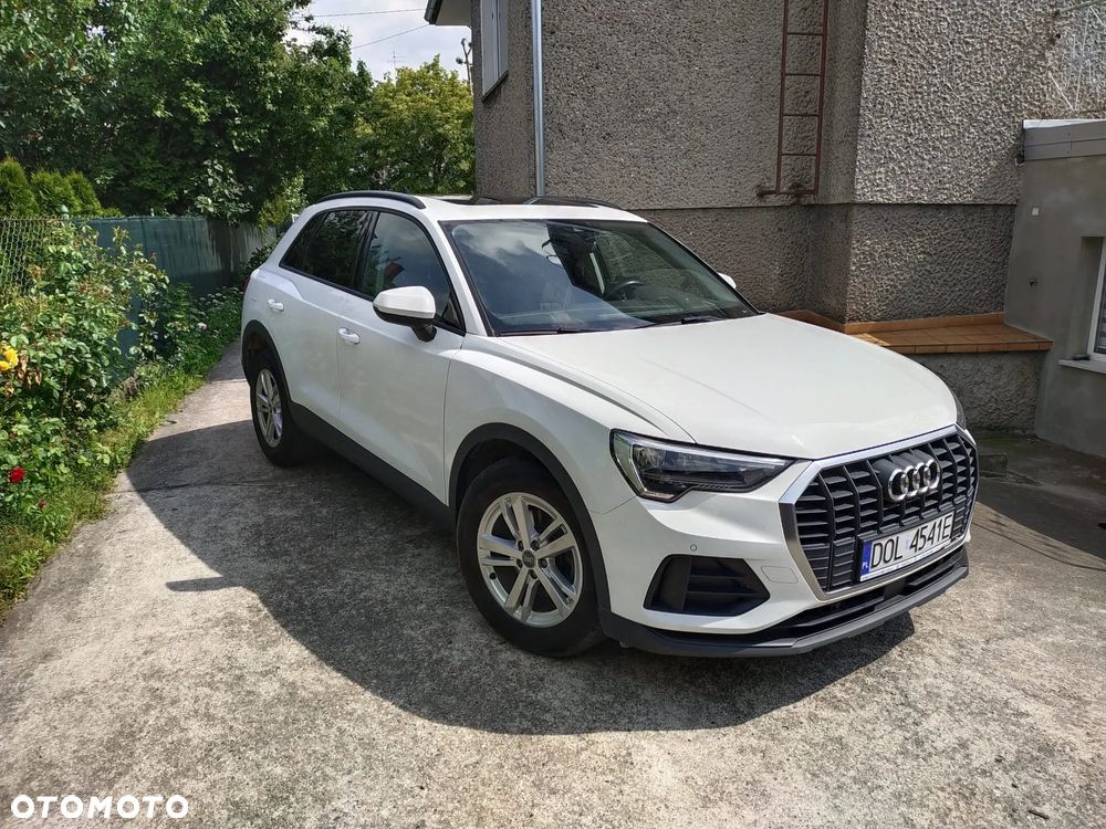Audi Q3 2.0 TDI S tronic design - 15