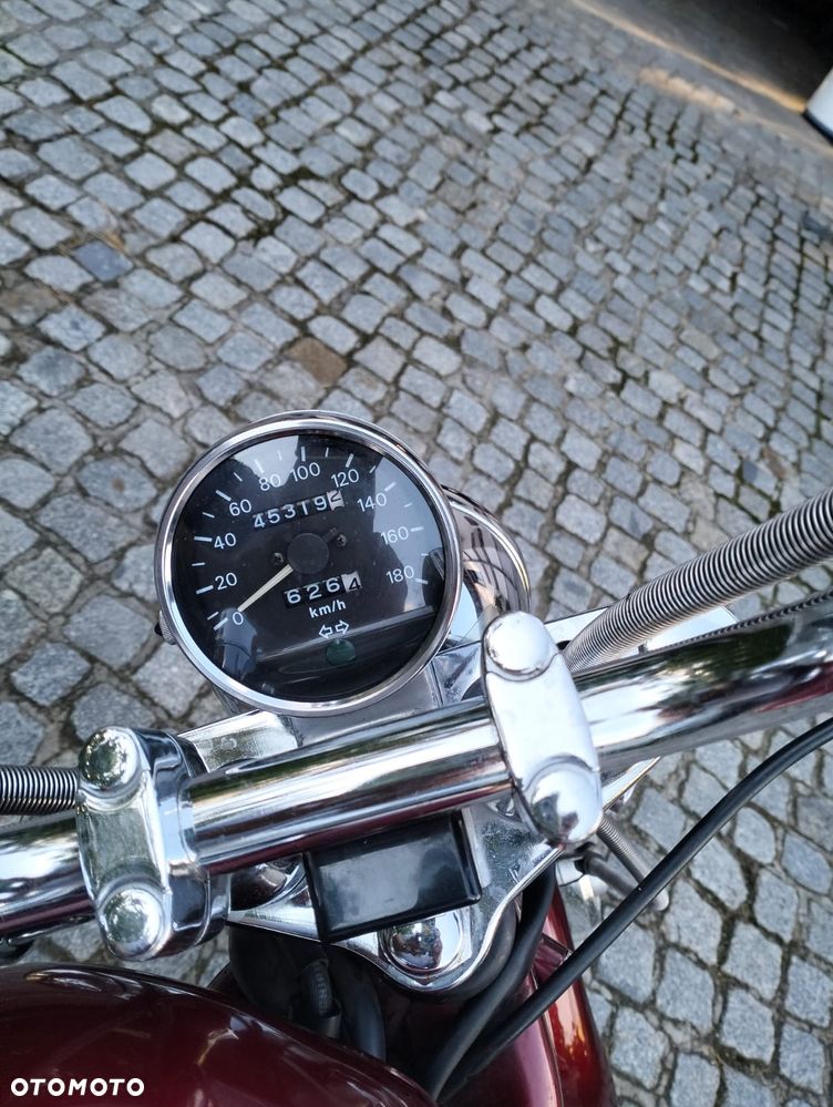 Suzuki Intruder - 4