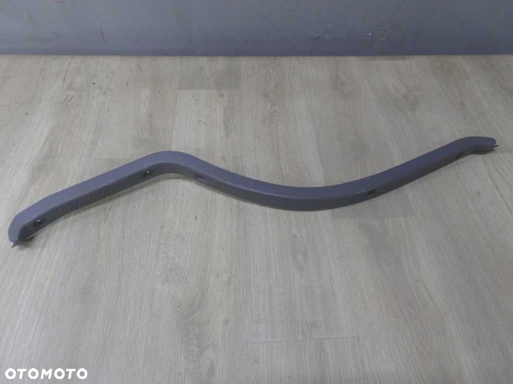 ISUZU NPR NQR NKR LISTWA OSLONA NAKLADKA PROGU PRAWA 04-07 - 1