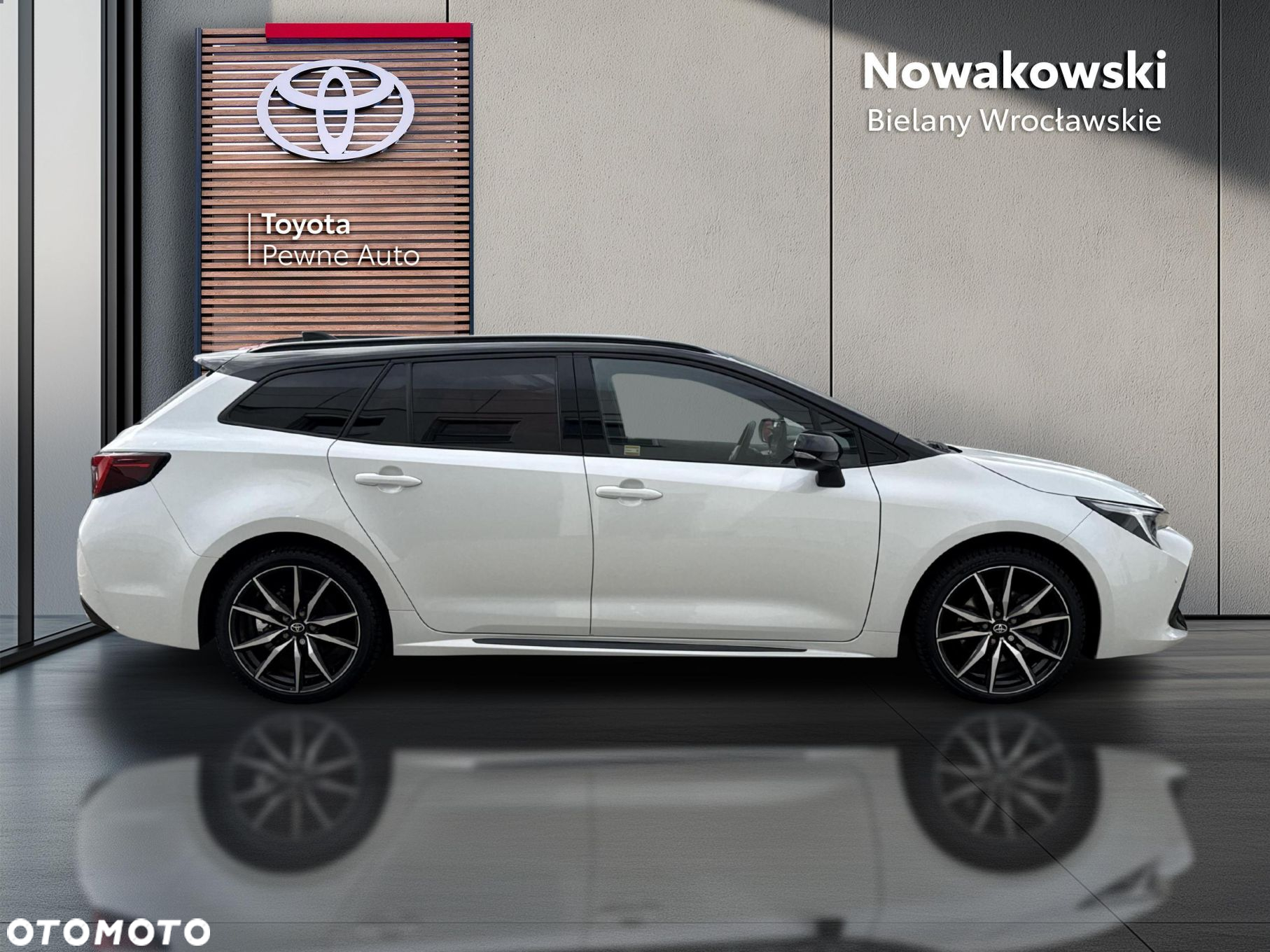 Toyota Corolla 2.0 Hybrid GR Sport Dynamic - 6