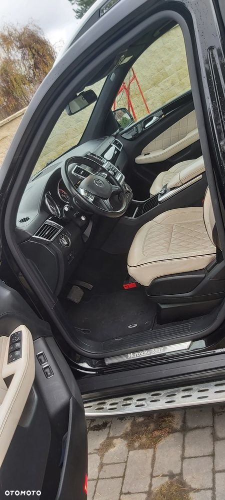 Mercedes-Benz GL - 11