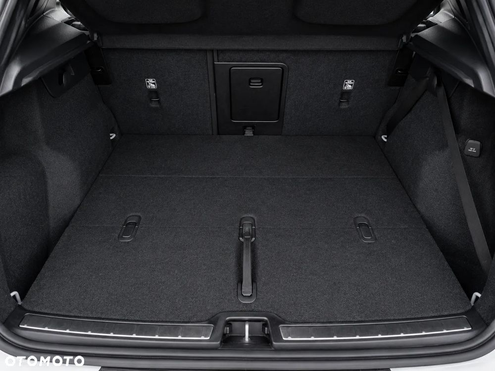 Volvo XC 40 B4 B R-Design - 35