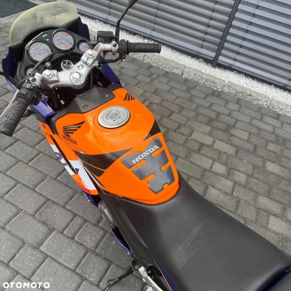 Honda CBR - 13
