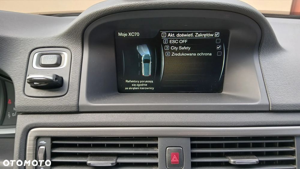 Volvo XC 70 D4 AWD Geartronic Momentum - 16