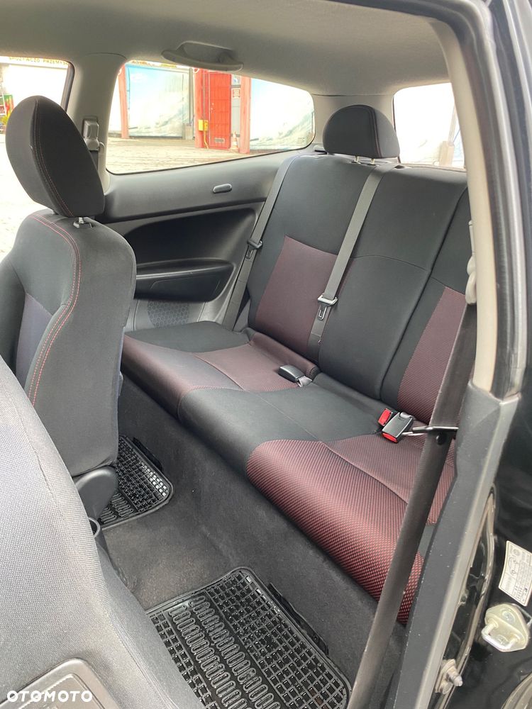 Honda Civic 1.6i Sport - 9