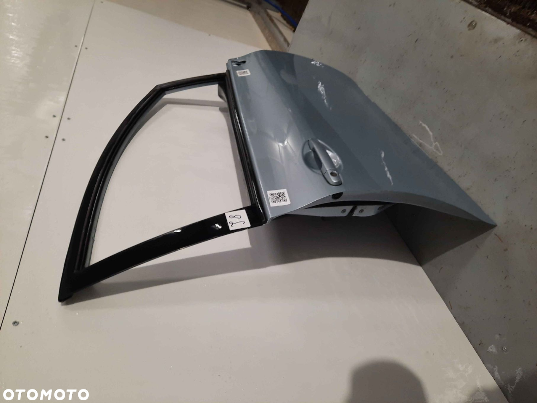 } DRZWI PRZÓD PRZEDNIE PRAWE TOYOTA AURIS I 1 8S1 BŁEKITNE 5D 5 DRZWI HB - 5