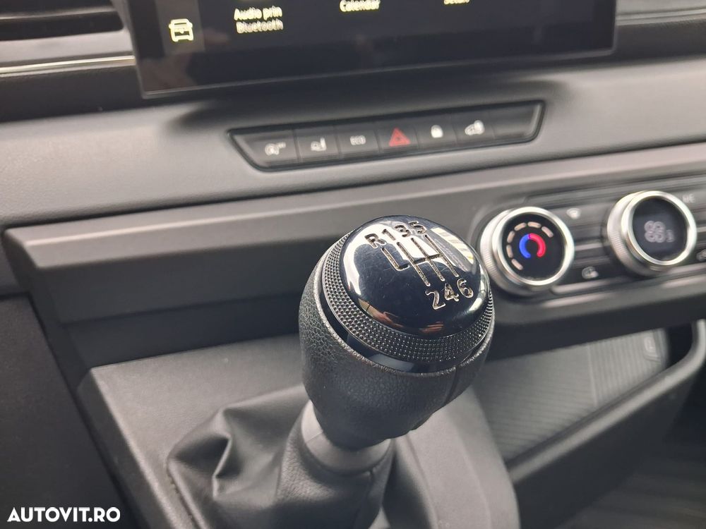 Renault Master Furgon Model Nou - 9