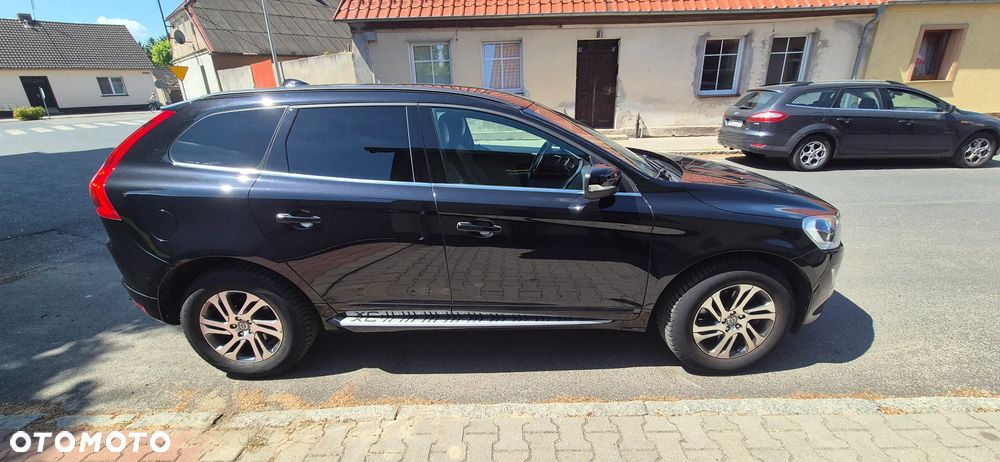 Volvo XC 60 D4 Drive-E R-Design Momentum - 4