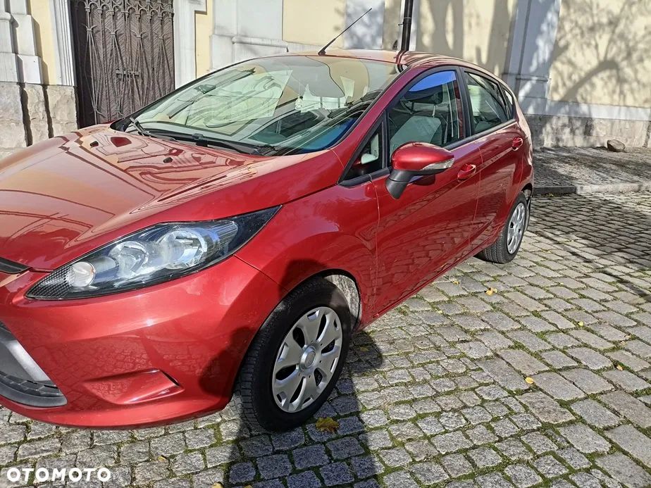 Ford Fiesta - 24