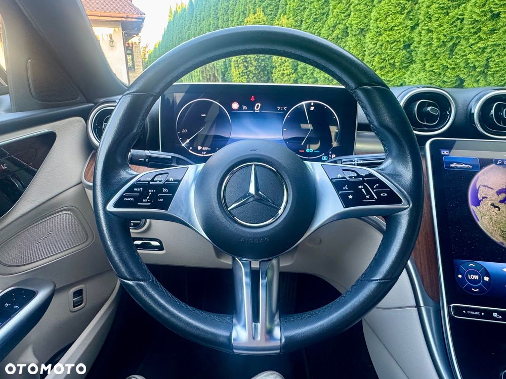 Mercedes-Benz Klasa C 180 mHEV Avantgarde - 17