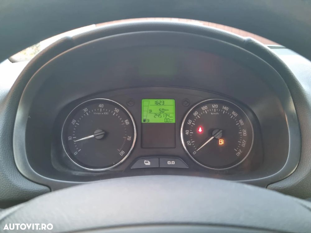 Skoda Roomster 1.2 TSI Ambition Green tec - 16