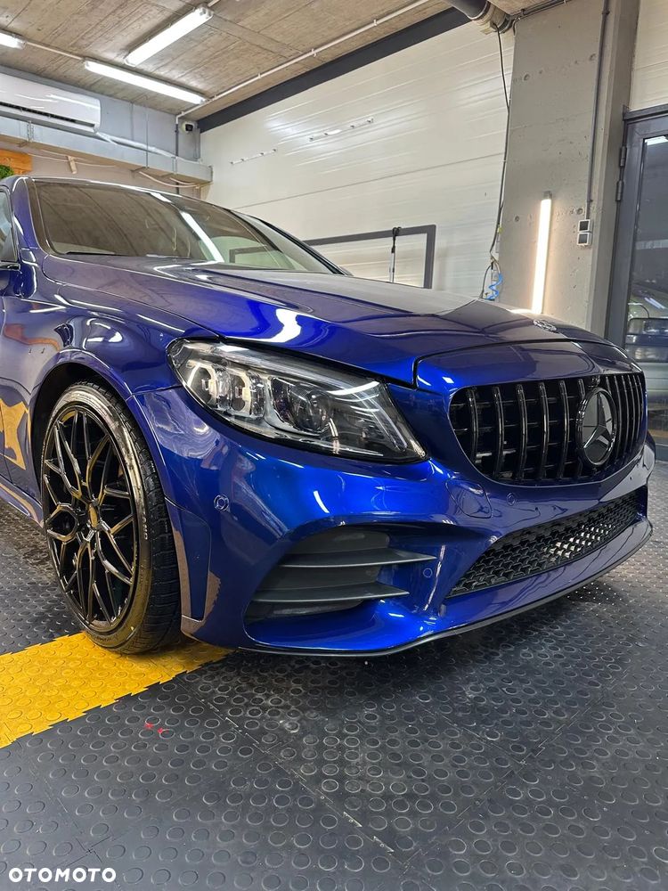 Mercedes-Benz Klasa C 300 9G-TRONIC - 9