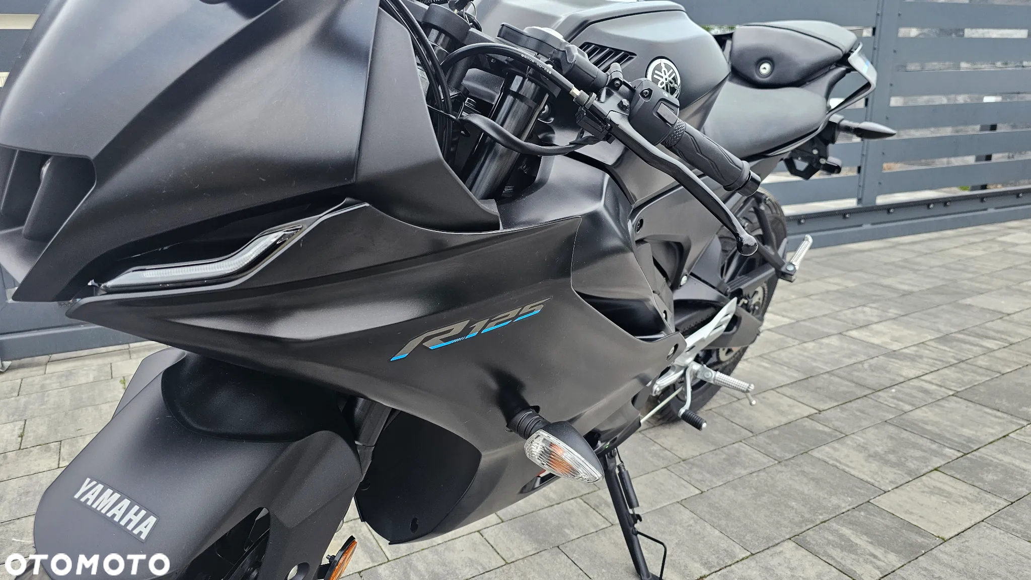 Yamaha YZF - 4