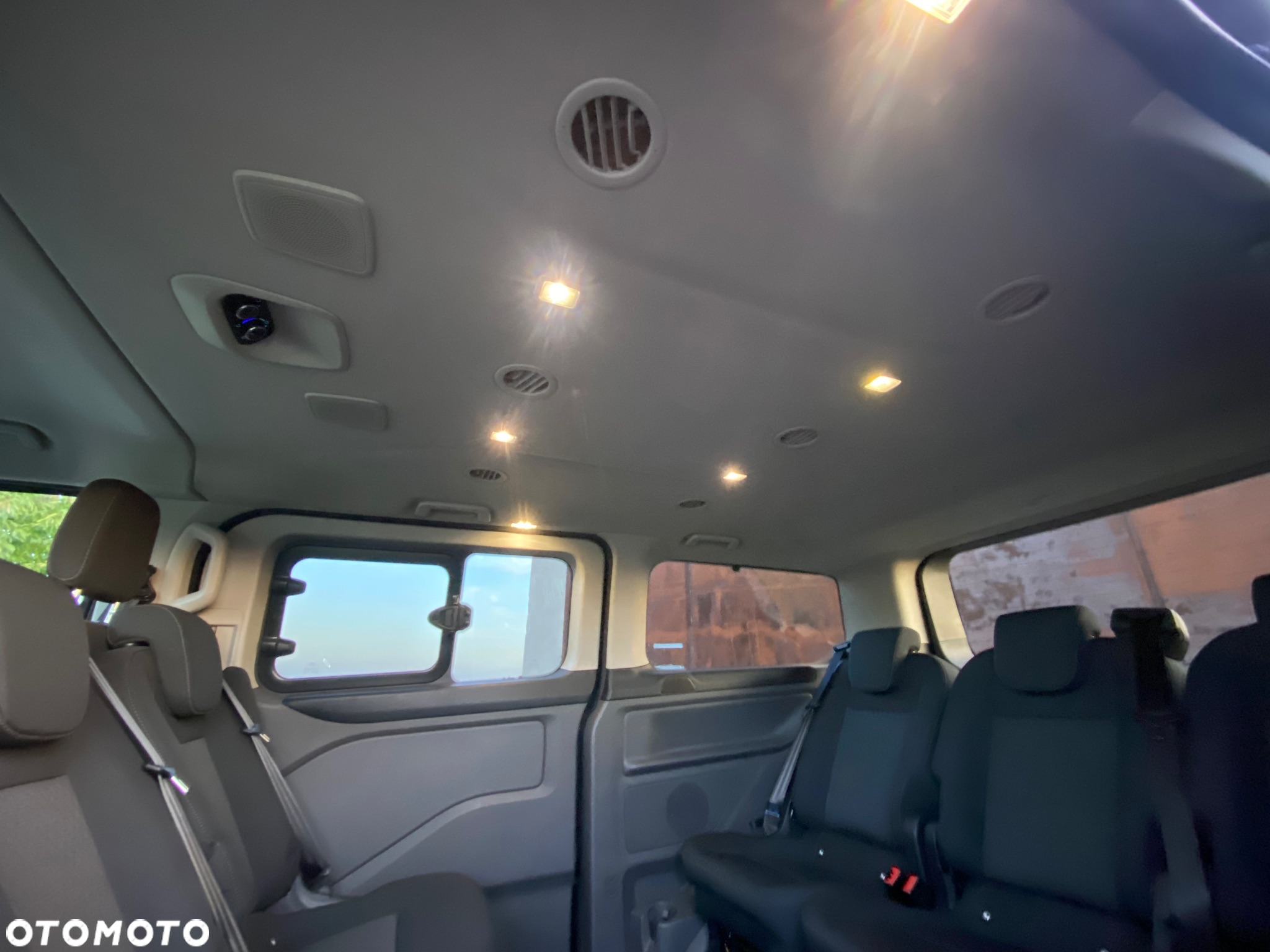 Ford Tourneo Custom 2.0 EcoBlue L1 Trend - 9