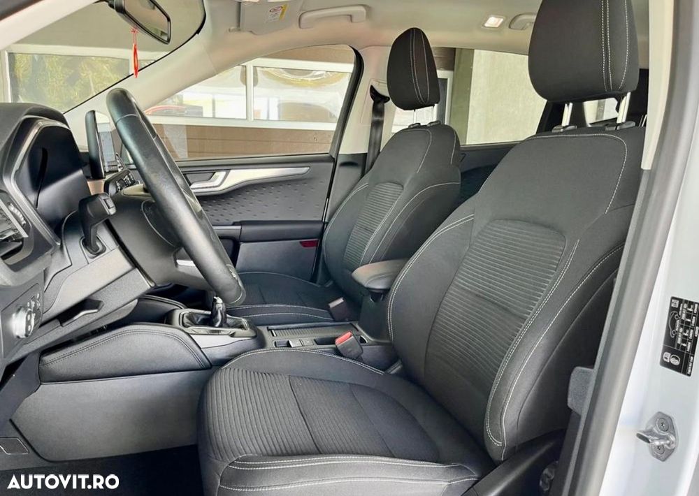 Ford Kuga 2.0 EcoBlue mHEV FWD Titanium - 14
