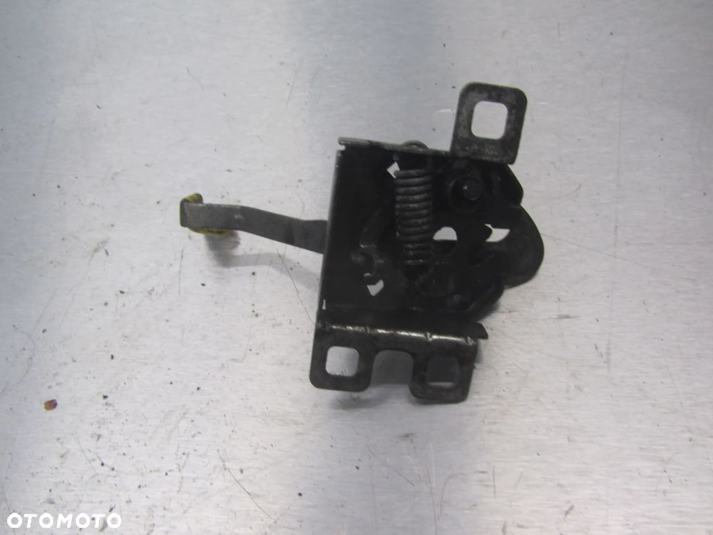 Iveco Daily 14->zamek maski - 2