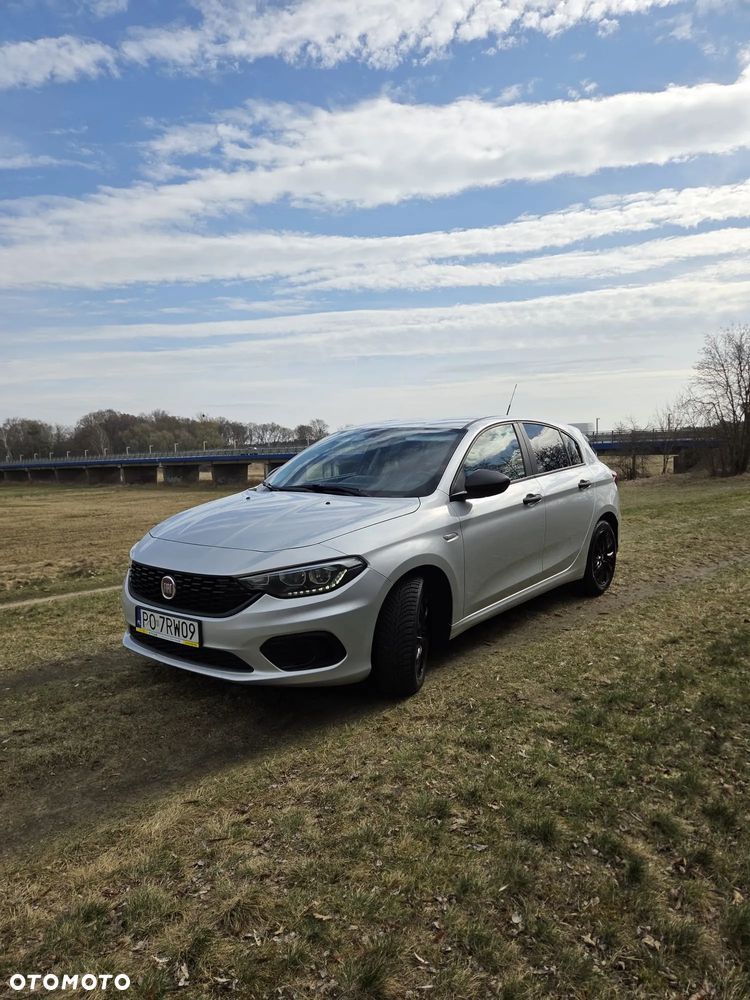 Fiat Tipo 1.4 T-Jet 16v Street - 21