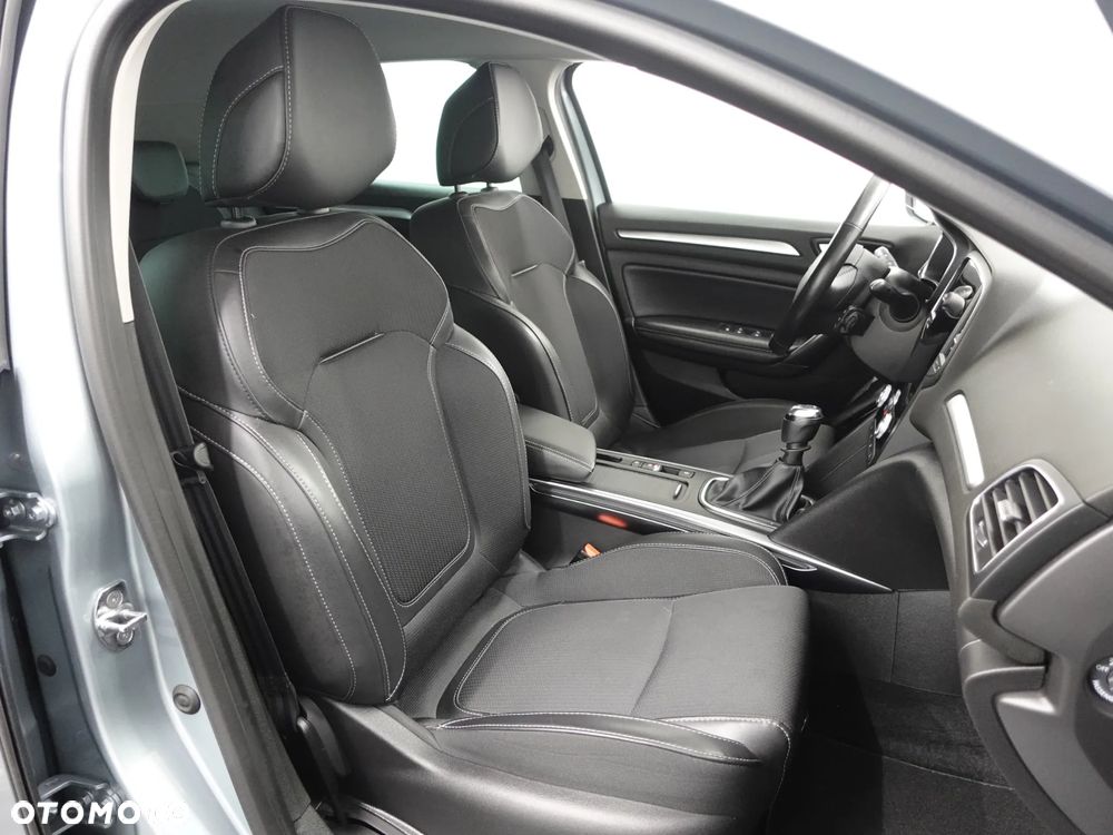Renault Megane 1.3 TCe FAP Limited - 27