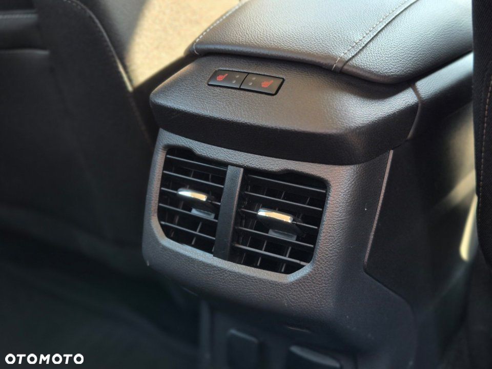 Ford Mondeo - 17