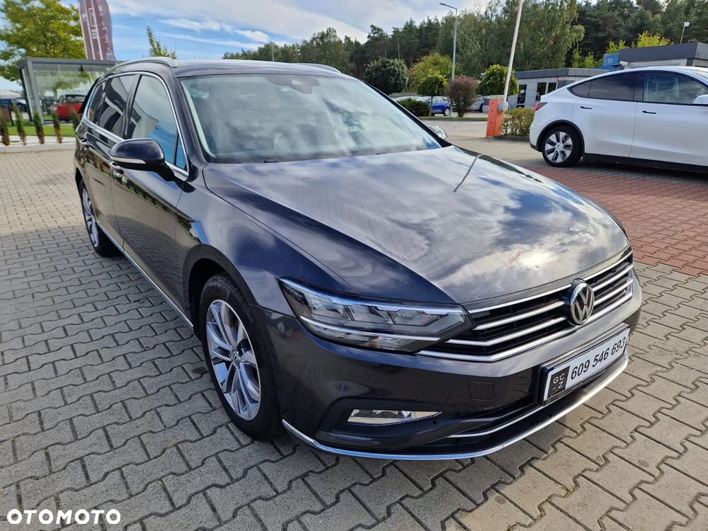 Volkswagen Passat 2.0 TDI Elegance DSG - 4