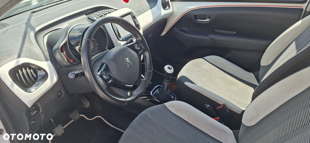 Peugeot 108 PureTech 82 Top Roland Garros - 11
