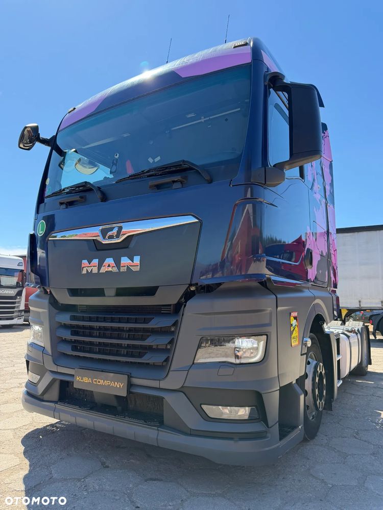 MAN TGX 18.430 MEGA / RETARDER / 3 SZTUKI / BIAŁY KOLOR OKLEJONY FOLIĄ / 1 WŁAŚCICIEL / SALON POLSKA / LOW DECK / KLIMA POSTOJOWA / MAŁE PRZEBIEGI TYLKO 360-420 TYS. KM / 2022 ROK PRODUKCJI !! - 18
