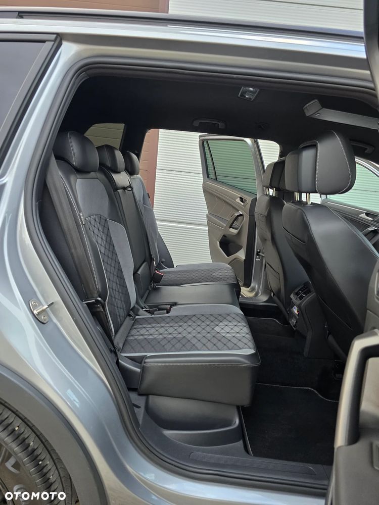 Volkswagen Tiguan Allspace 2.0 TDI SCR 4Motion DSG R-Line - 23