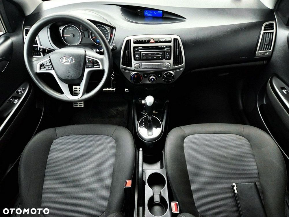 Hyundai i20 - 11