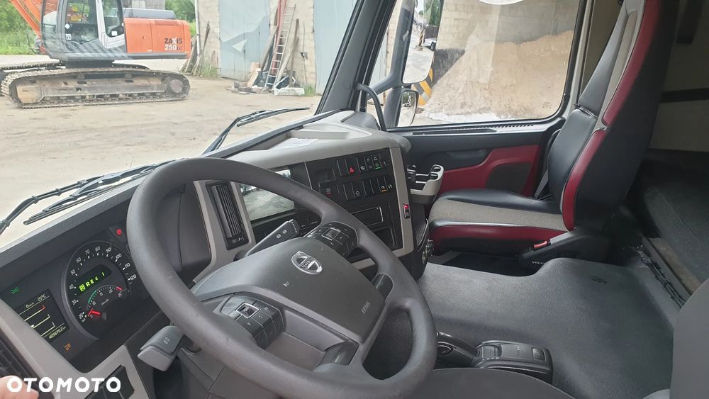 Volvo Volvo FM 460 / Zestaw Przyczepa Tandem / 6 X 2 / SKRZYNIOWY + HDS 2016 - 18