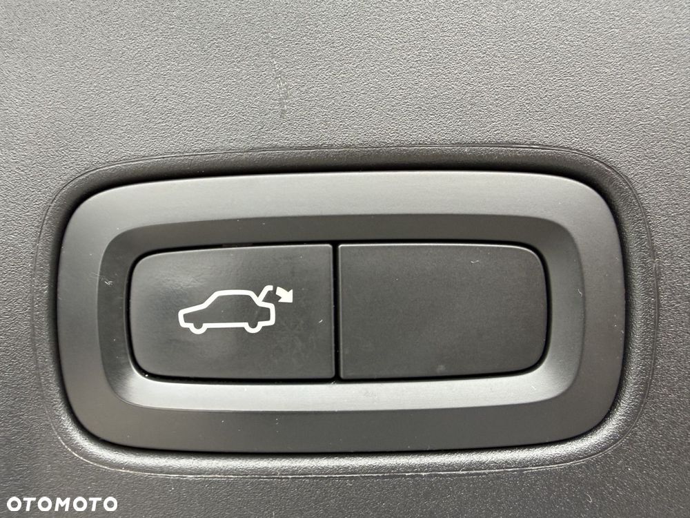 Volvo V90 Cross Country - 9