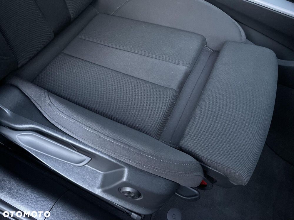 Audi A4 Limousine - 28