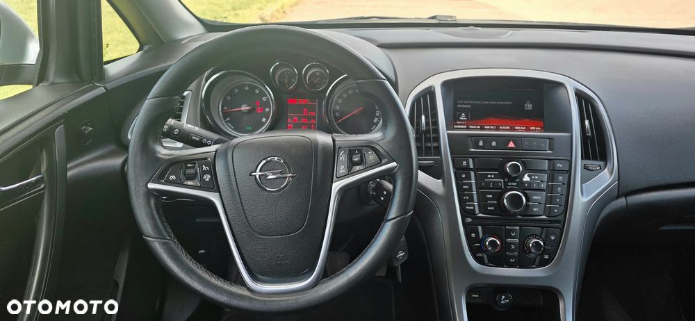 Opel Astra 1.6 - 9