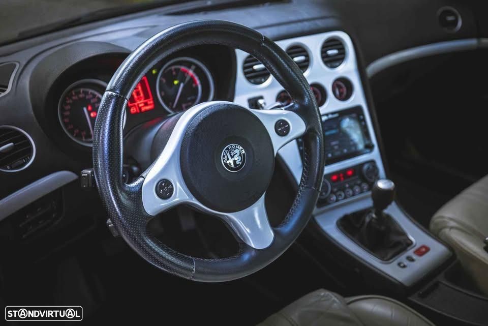 Alfa Romeo 159 Sportwagon 1.9 JTDm 8V - 5