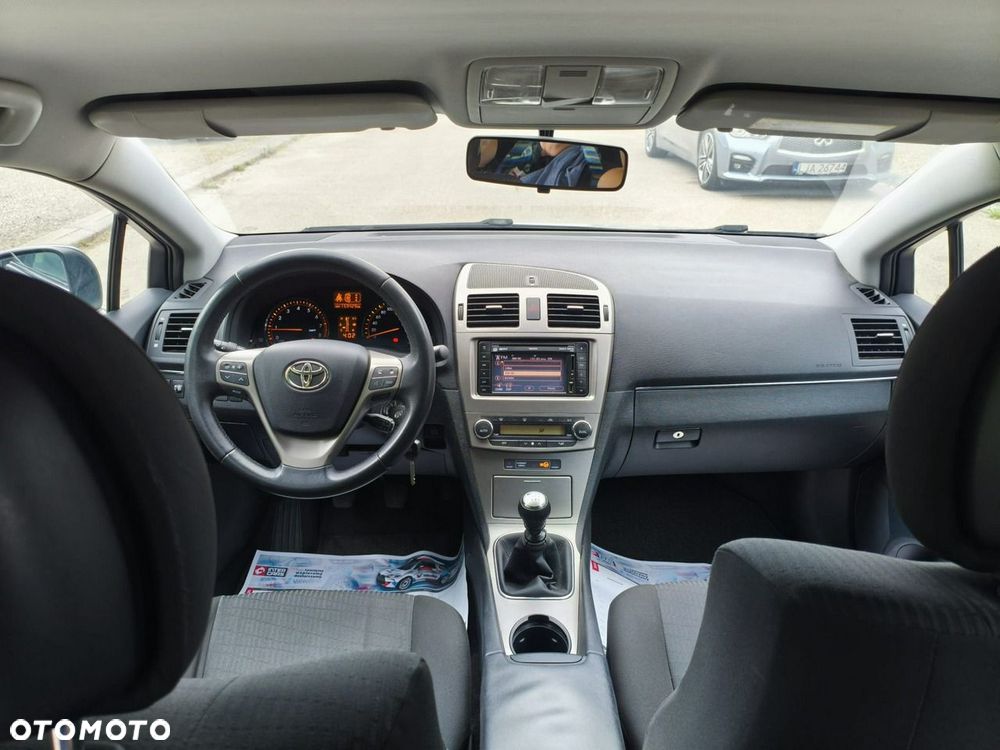 Toyota Avensis - 6
